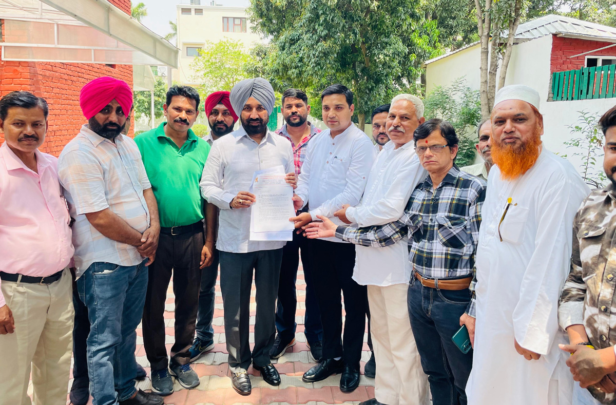 Class Four Union held a meeting with MP Satnam Sandhu regarding the issues of Group D employees.